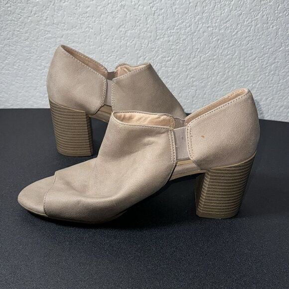 SOUL NATURALIZER BEIGE/TAN OPEN TOE. SIZE 6.5 - Picture 3 of 9